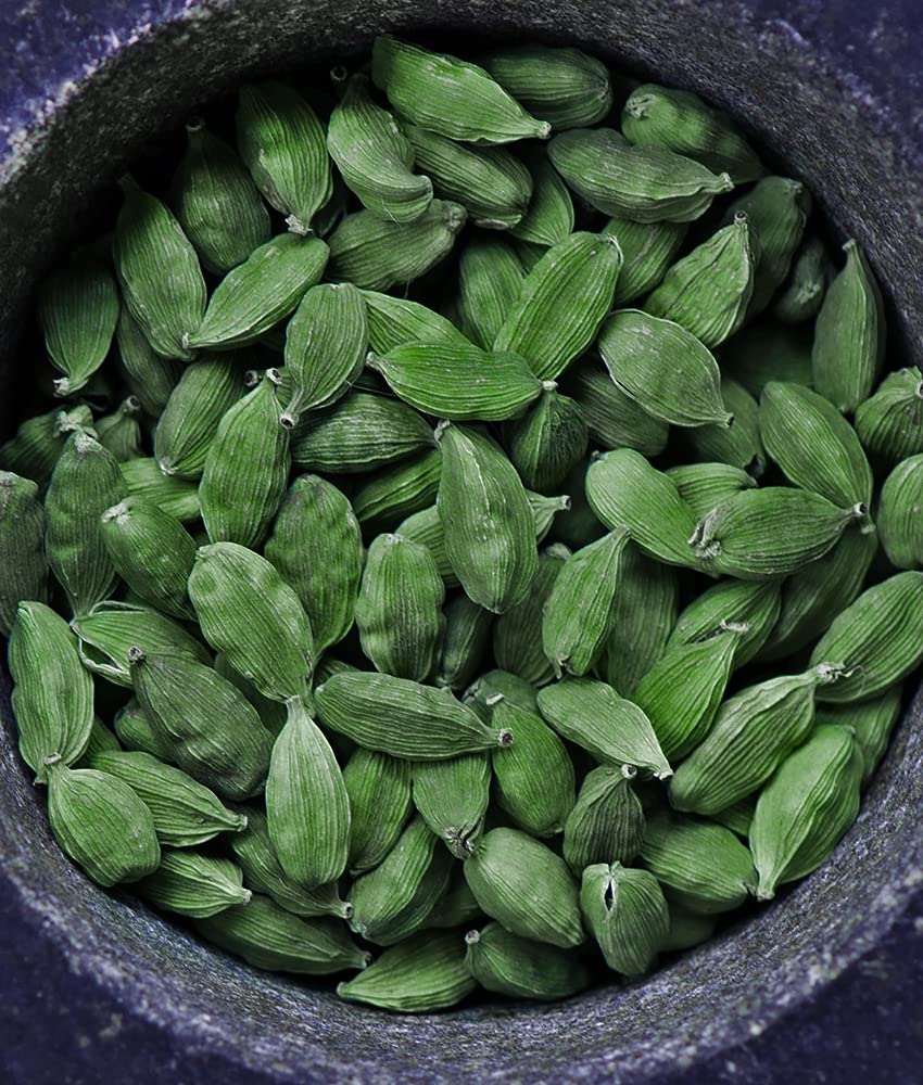 Green cardamom (elaichi) pods from Udumbanchola